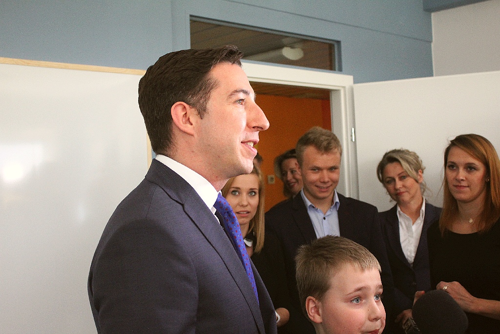 Uroczyście oddano do użytku świetlicę na oddziale pediatrycznym
