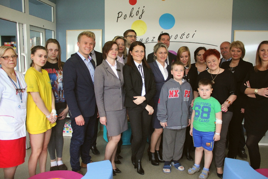 Uroczyście oddano do użytku świetlicę na oddziale pediatrycznym