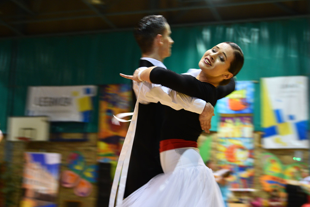 W hali sportowej przy ul. Lotniczej tańczyły pary z całej Polski
