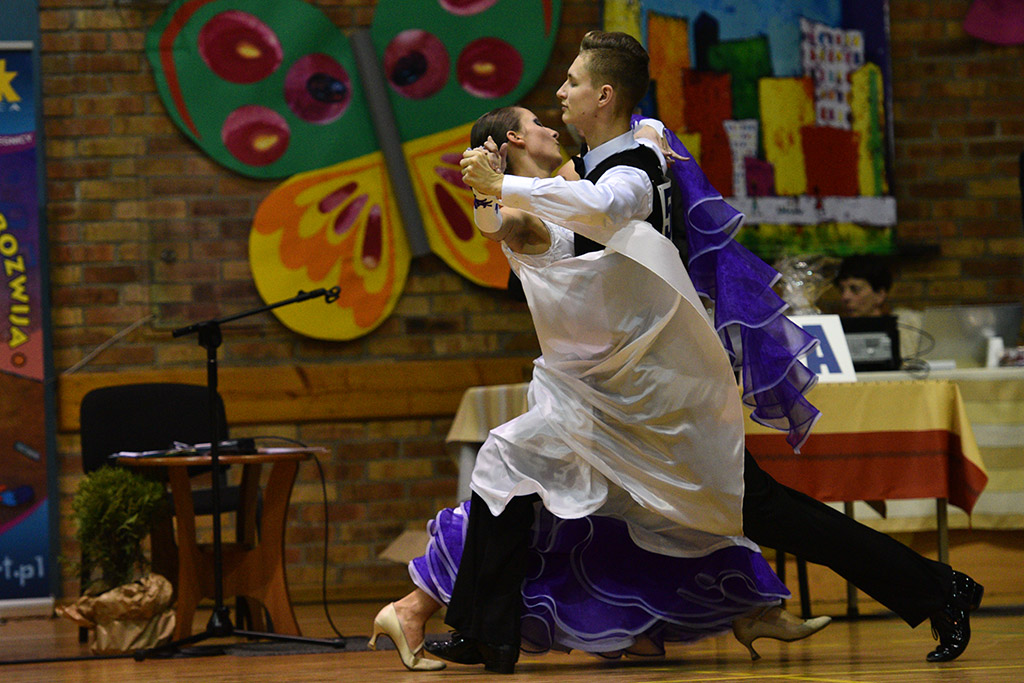 W hali sportowej przy ul. Lotniczej tańczyły pary z całej Polski