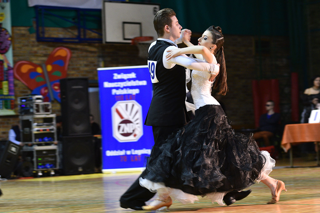 W hali sportowej przy ul. Lotniczej tańczyły pary z całej Polski