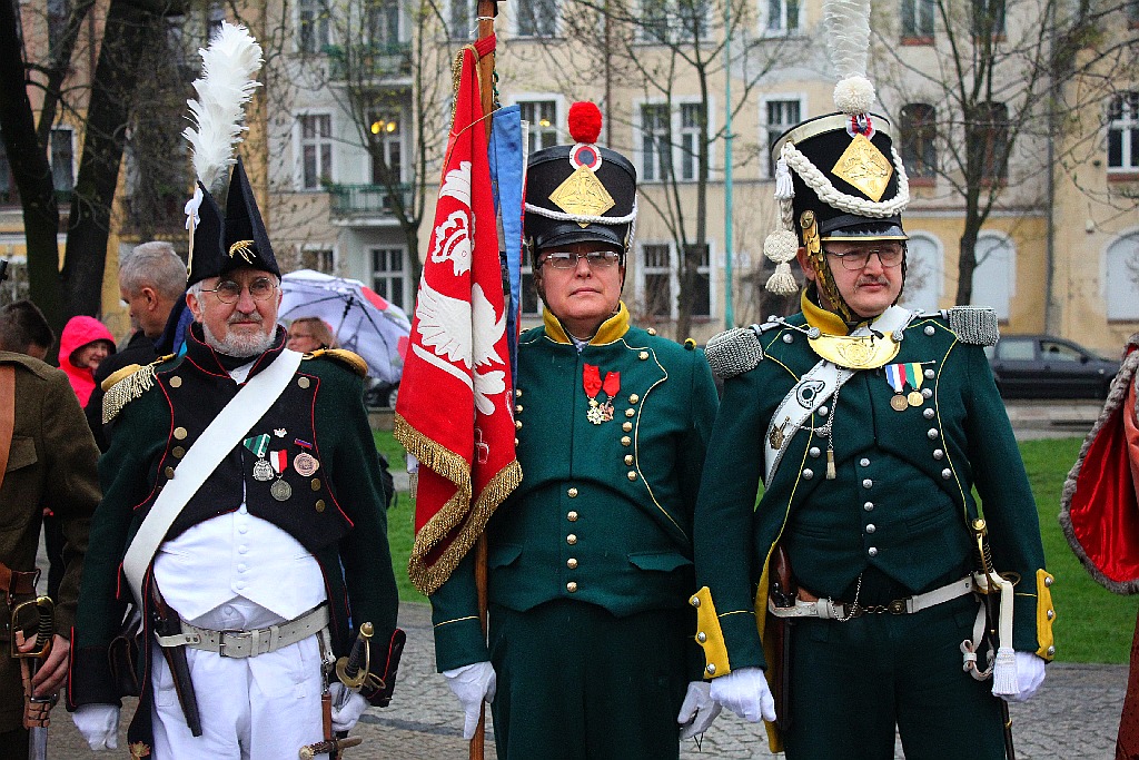 Chrzest Polski przed katedrą św. Piotra i Pawła w Legnicy