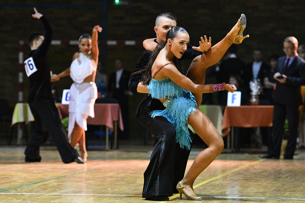 W hali sportowej przy ul. Lotniczej tańczyły pary z całej Polski