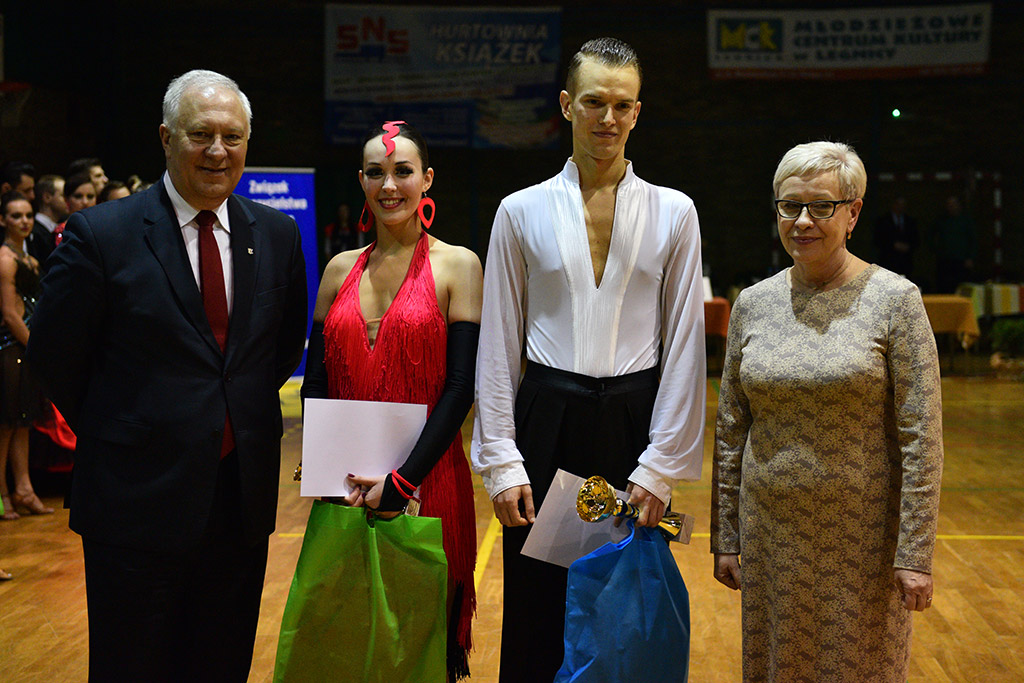 W hali sportowej przy ul. Lotniczej tańczyły pary z całej Polski