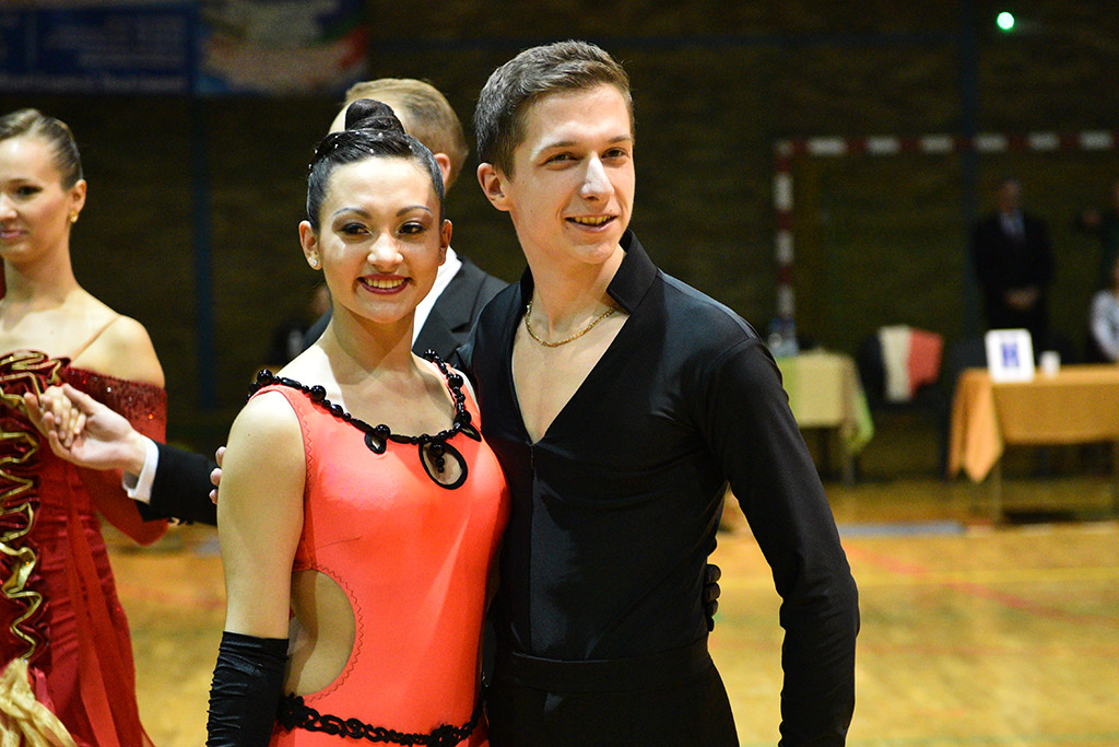 W hali sportowej przy ul. Lotniczej tańczyły pary z całej Polski