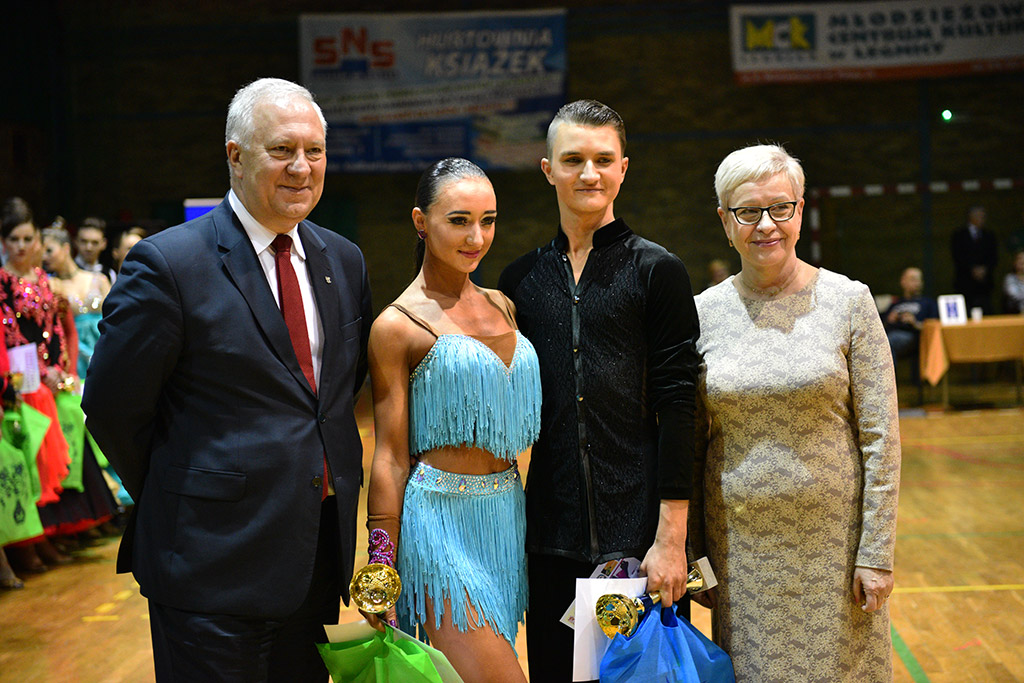 W hali sportowej przy ul. Lotniczej tańczyły pary z całej Polski