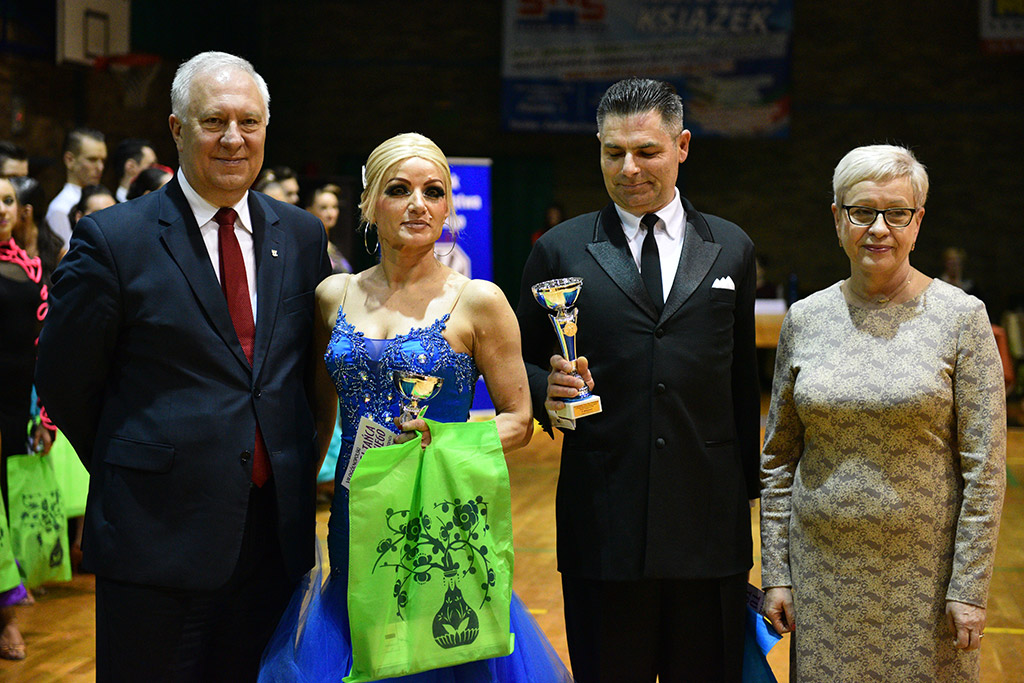 W hali sportowej przy ul. Lotniczej tańczyły pary z całej Polski