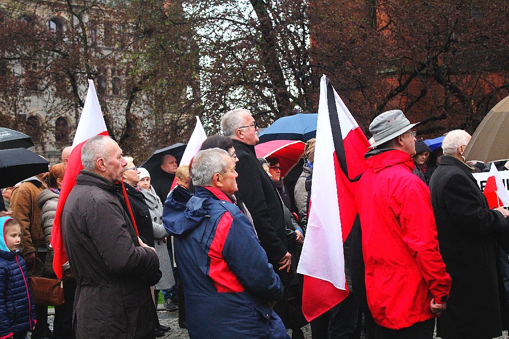 Obchody szóstej rocznicy katastrofy smoleńskiej w Legnicy