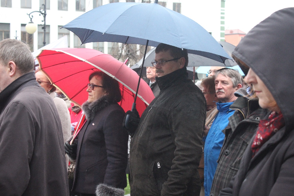 Obchody szóstej rocznicy katastrofy smoleńskiej w Legnicy