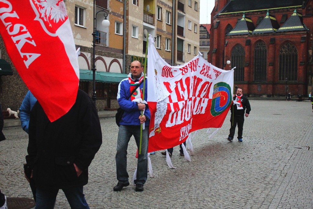 Obchody szóstej rocznicy katastrofy smoleńskiej w Legnicy