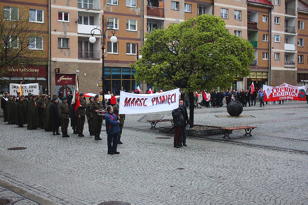 Obchody szóstej rocznicy katastrofy smoleńskiej w Legnicy