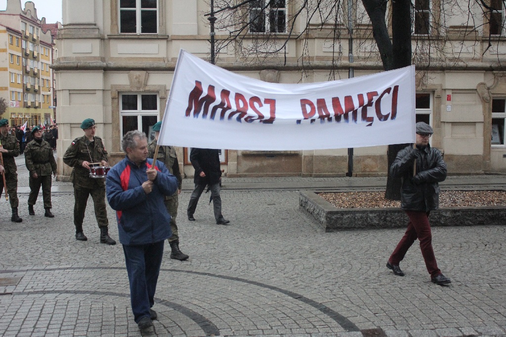 Obchody szóstej rocznicy katastrofy smoleńskiej w Legnicy