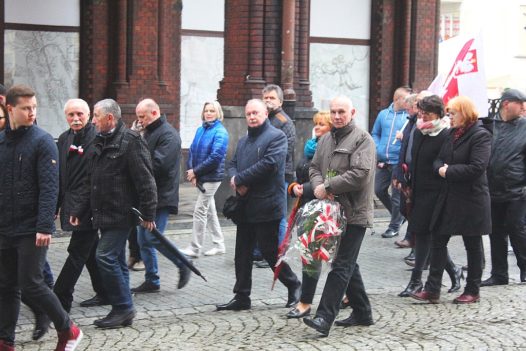 Obchody szóstej rocznicy katastrofy smoleńskiej w Legnicy
