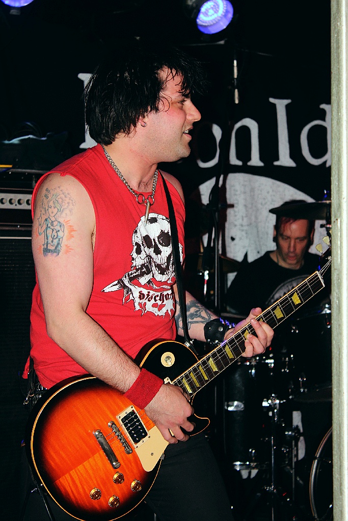 Królowie punk rocka zgromadzili fanów w legnickiej  Spiżarni