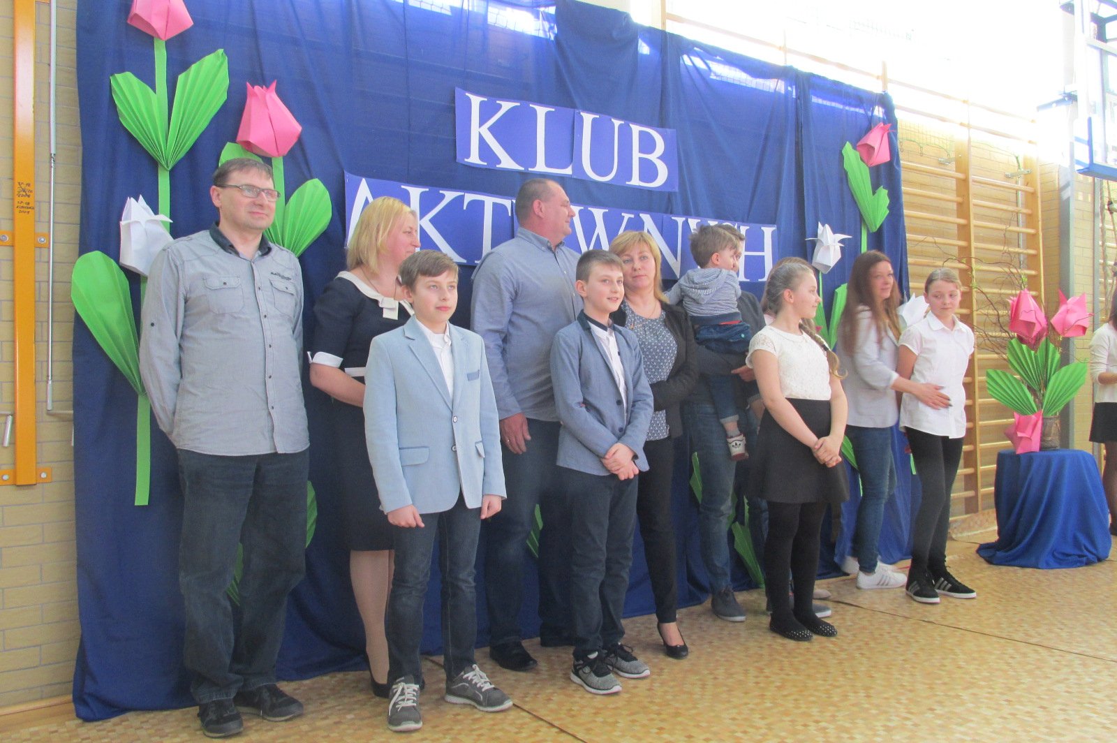 Dyrektor SP nr 18 nagrodził uczniów złotymi laurami