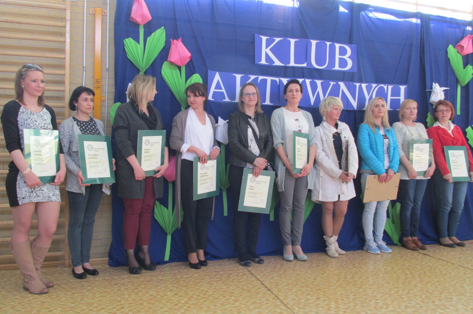 Dyrektor SP nr 18 nagrodził uczniów złotymi laurami