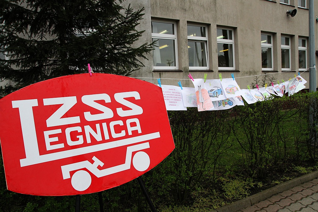 Kilkadziesiąt klasyków przyjechało na piknik do samochodówki