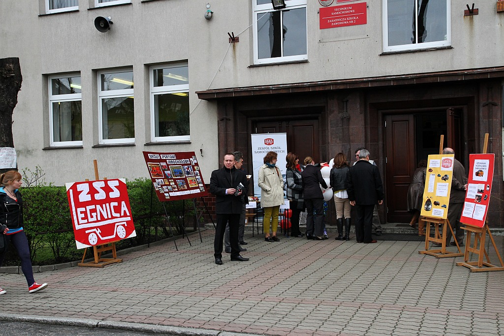 Kilkadziesiąt klasyków przyjechało na piknik do samochodówki