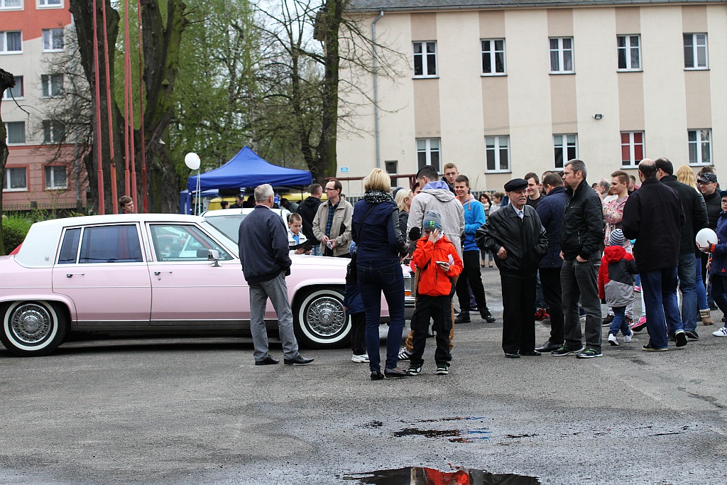 Kilkadziesiąt klasyków przyjechało na piknik do samochodówki