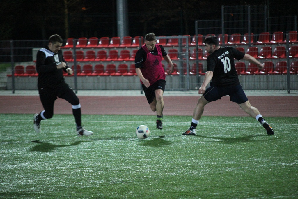 LBML: Inmir Legnickie Pole i Futbol.Legnica.pl na prowadzeniu