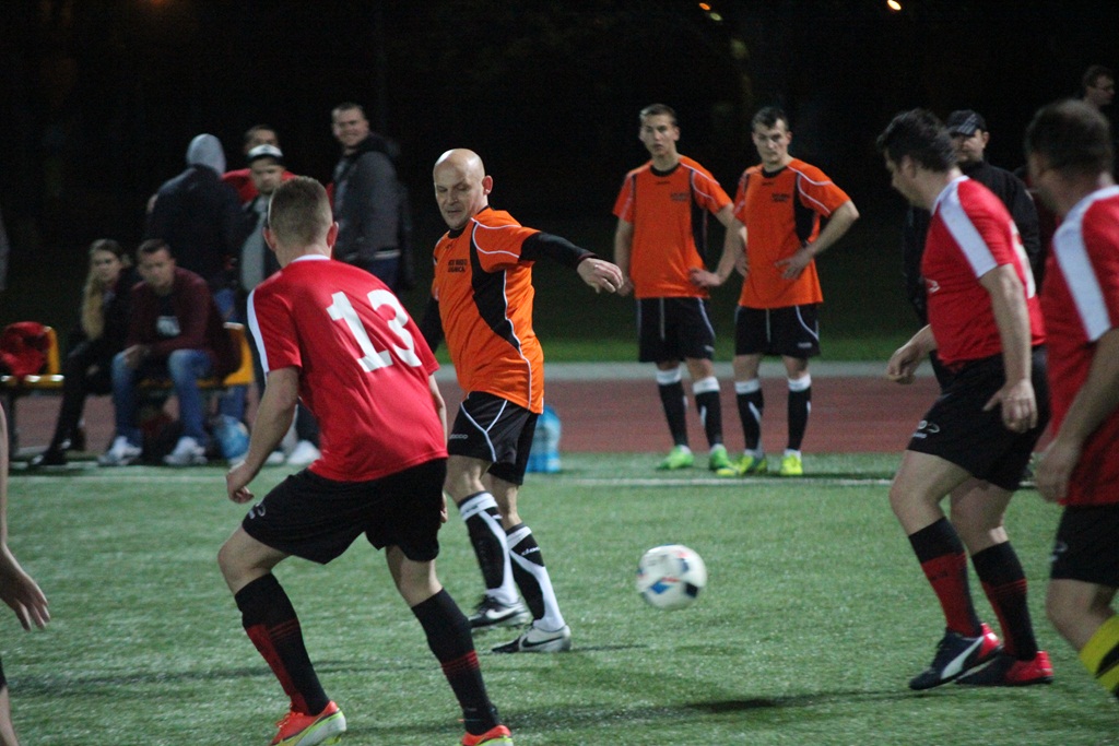 LBML: Inmir Legnickie Pole i Futbol.Legnica.pl na prowadzeniu