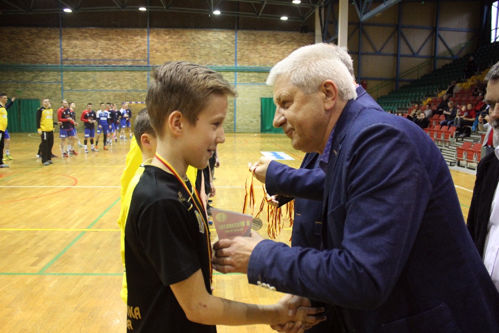 Najmłodsi piłkarze ręczni Siódemki odebrali brązowe medale
