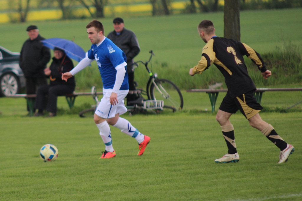 Zryw Kłębanowice rozgromił u siebie Spartę Parszowice