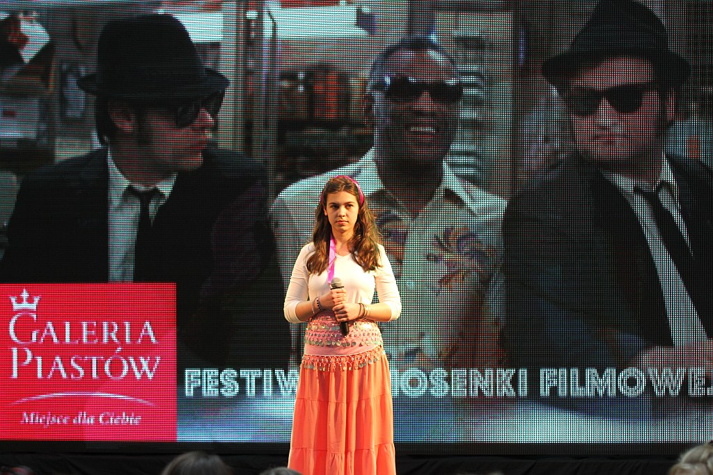 Wielkie filmowe hity zabrzmiały na scenie w Galerii Piastów