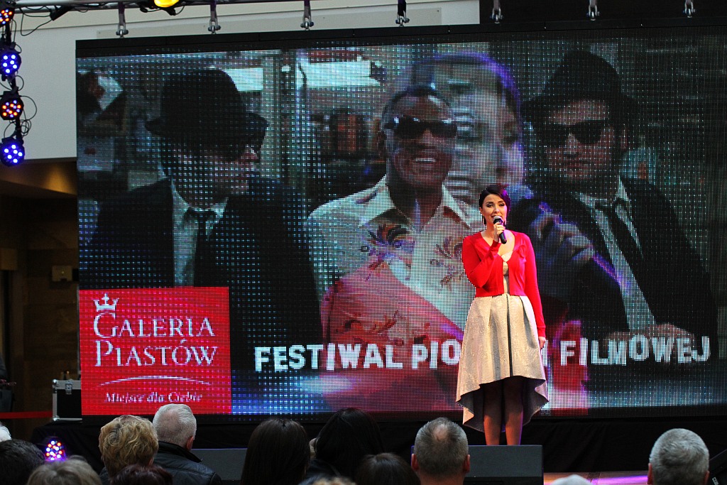Wielkie filmowe hity zabrzmiały na scenie w Galerii Piastów