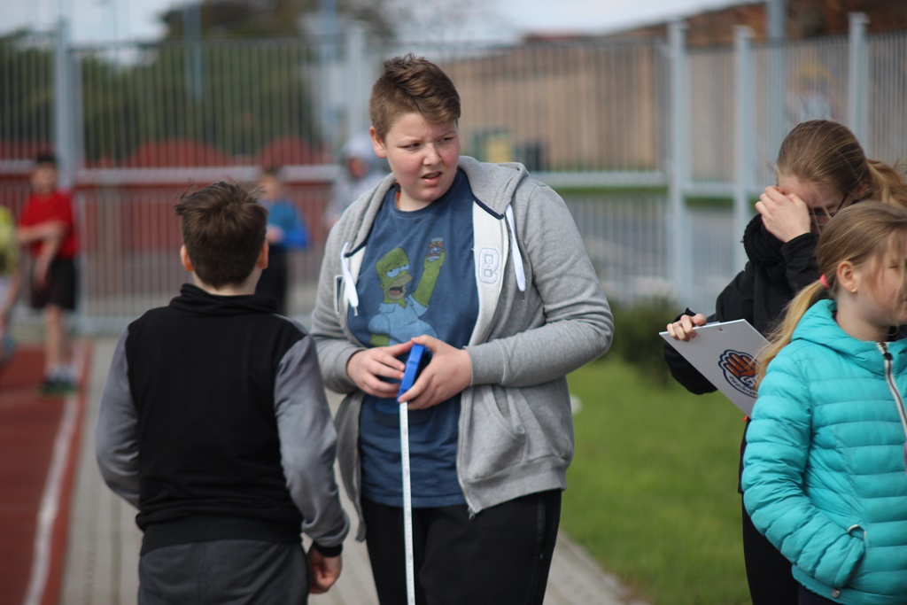 Legniccy uczniowie rywalizowali w czworoboju lekkoatletycznym