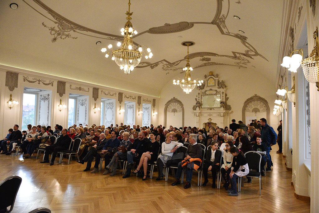 Legnicka Orkiestra Symfoniczna zagrała w Sali Królewskiej