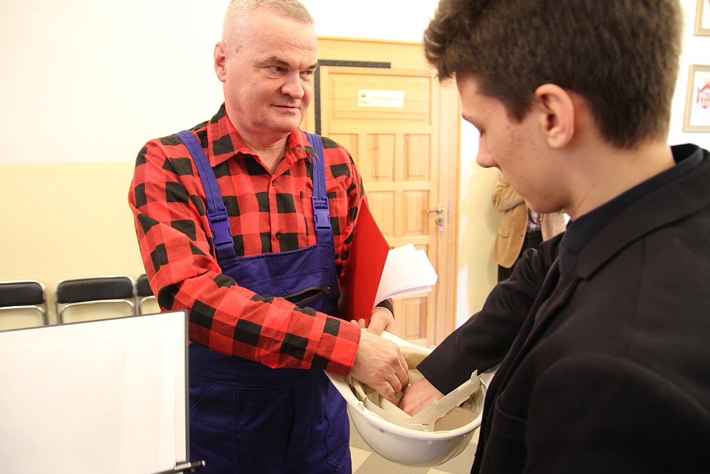 Gimnazjaliści doskonale bawili się w legnickim zamku