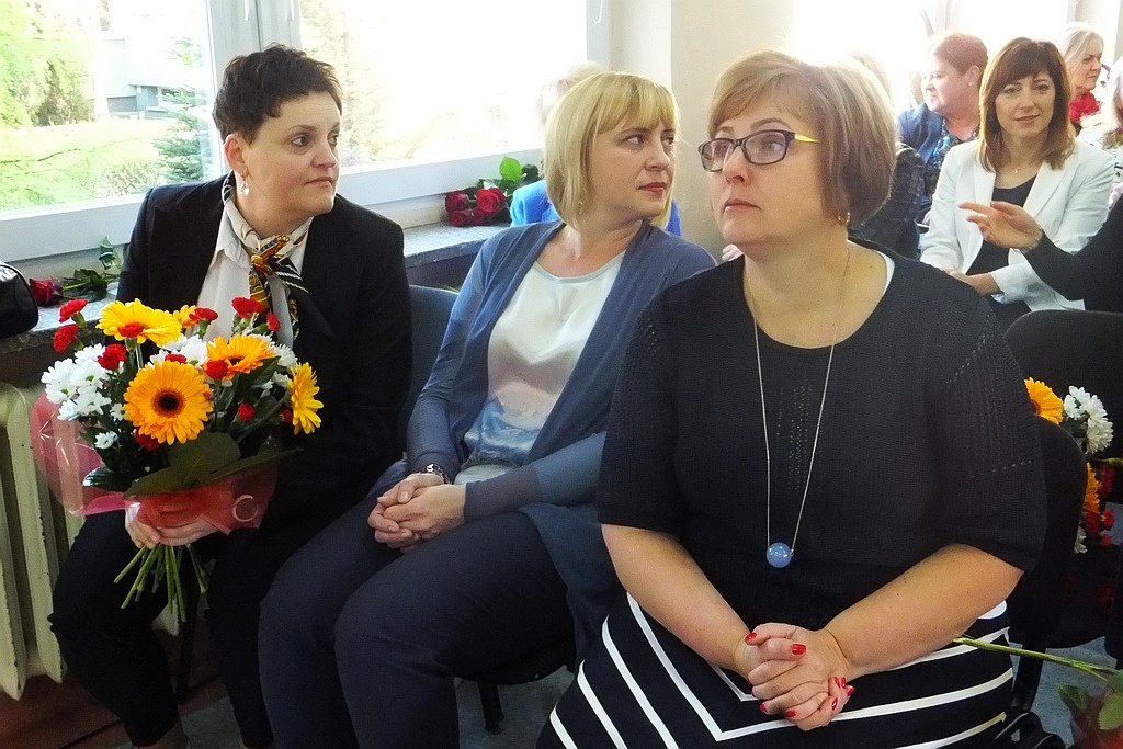 W VI Liceum Ogólnokształcącym maturzyści odebrali świadectwa