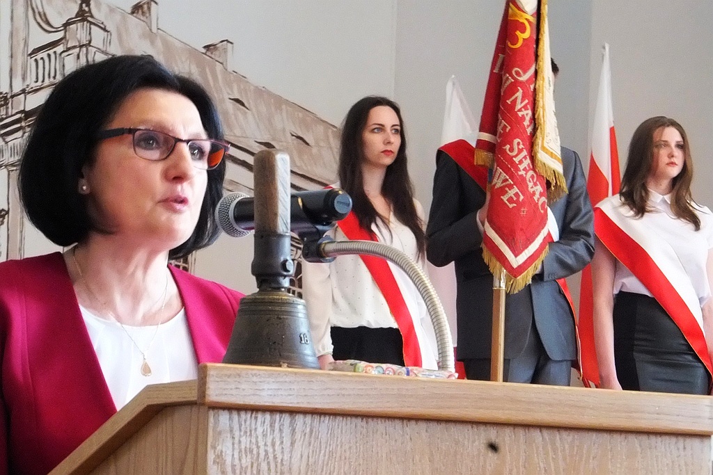 Uczniowie klas trzecich zakończyli naukę w I LO w Legnicy