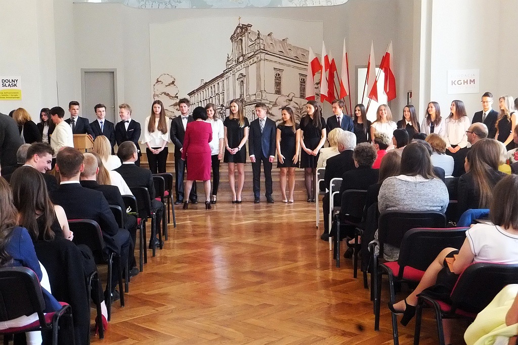 Uczniowie klas trzecich zakończyli naukę w I LO w Legnicy