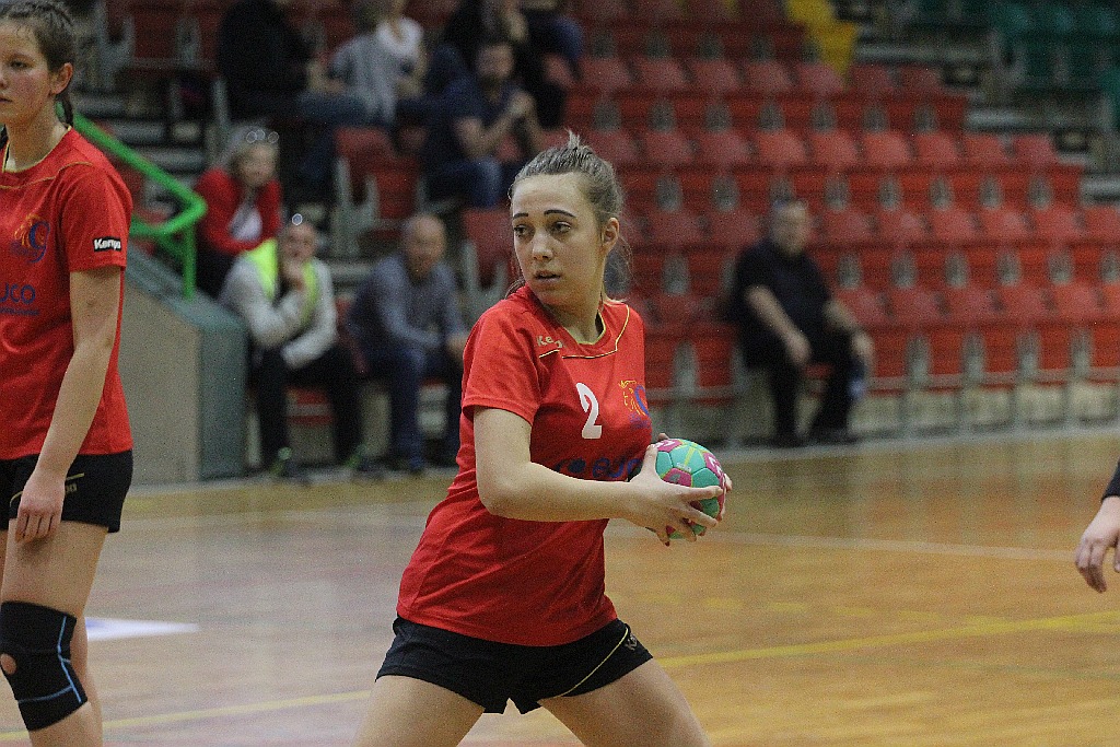 Młodziczki Dziewiątki Legnica lepsze od Piotrcovii Piotrków