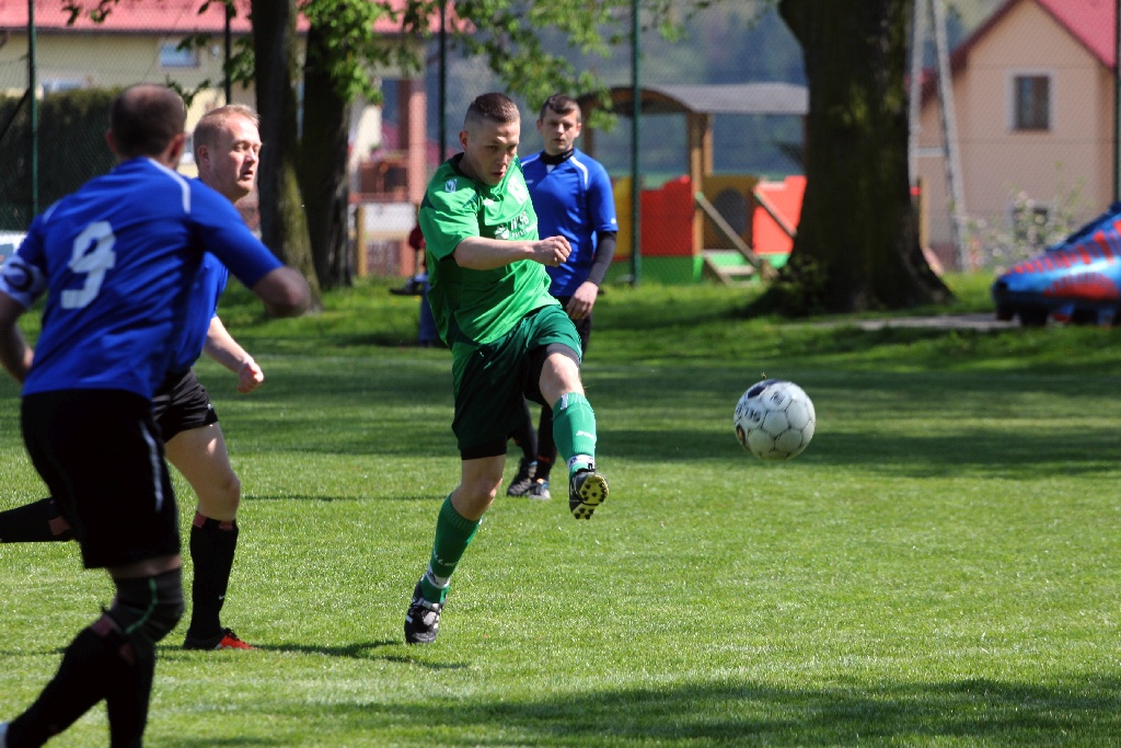 KS Legnickie Pole rozgromiło Relaks Szklary Górne 5:0