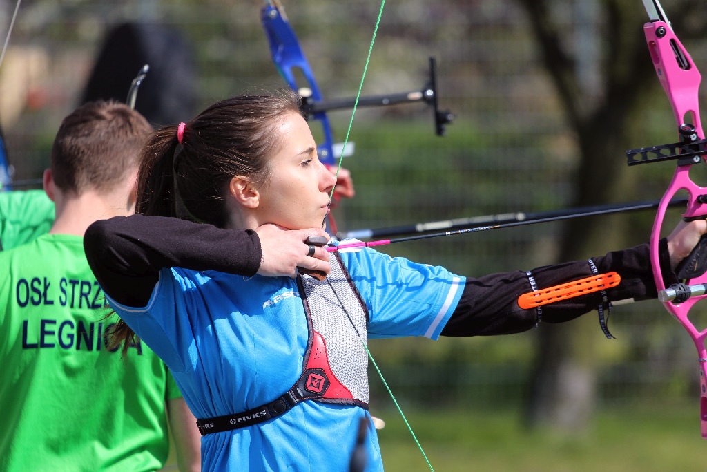 Ponad stu łuczników rywalizuje w turnieju łuczniczym
