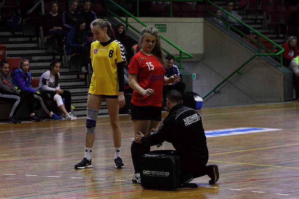 Młodziczki Dziewiątki Legnica lepsze od Piotrcovii Piotrków