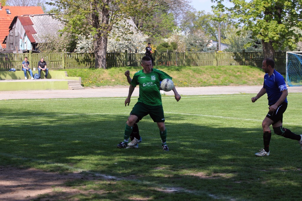 KS Legnickie Pole rozgromiło Relaks Szklary Górne 5:0