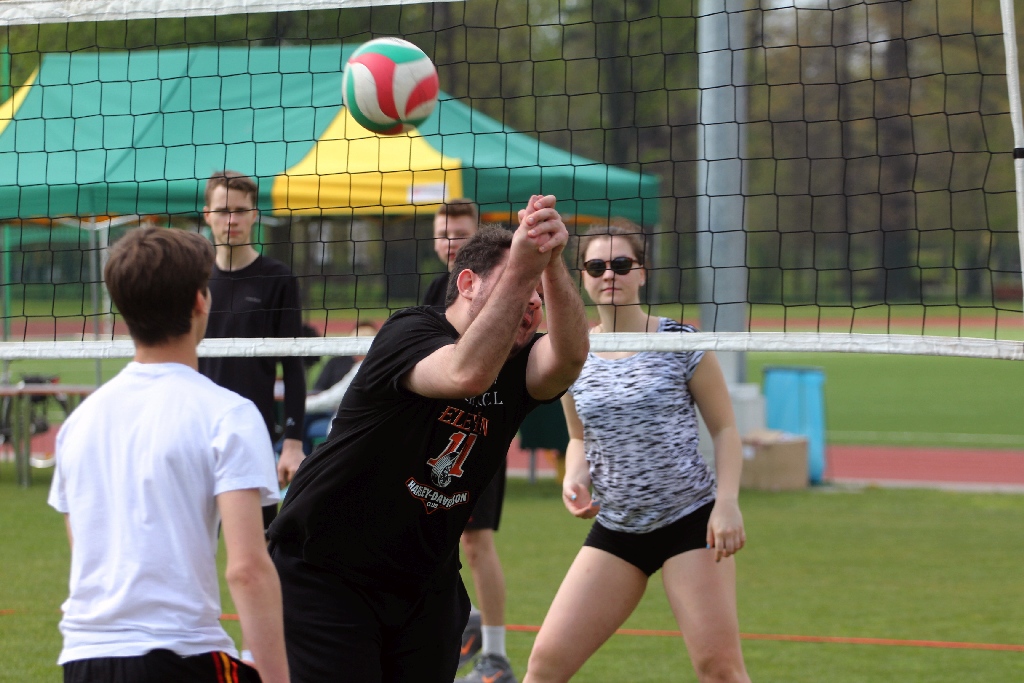 Siedemnaście drużyn rywalizowało w Pikniku Siatkarskim