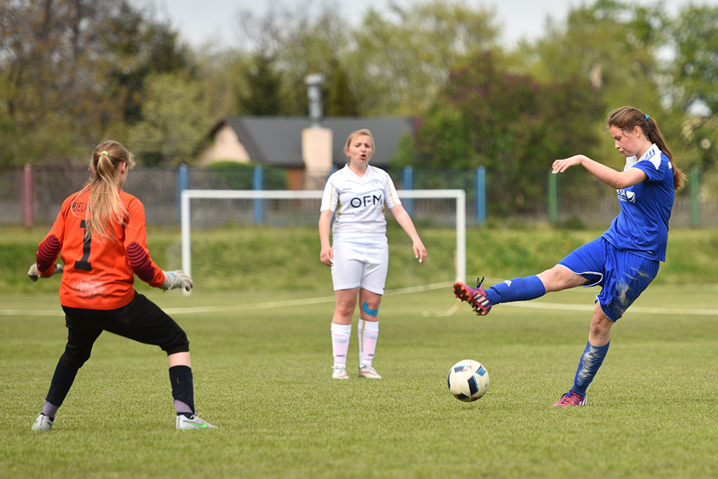 Piłkarki Miedzi Legnica pokonały Bielawiankę Bielawa 2:0