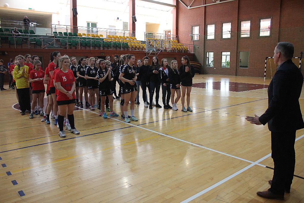 Sukces młodych szczypiornistek UKS Dziewiątka Legnica