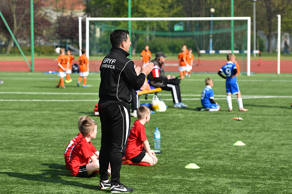 Sport i zabawa w IV edycji turnieju piłkarskiego ŻAK-CUP