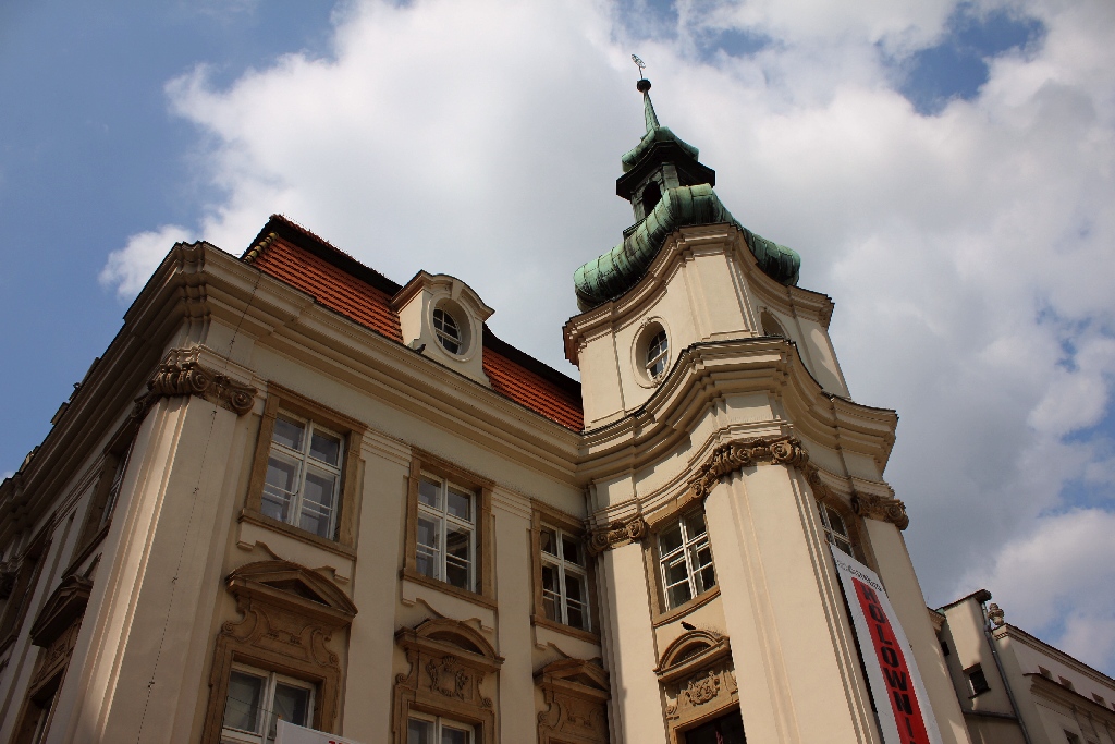 Legniczanie wzięli udział w spacerze historycznym po mieście