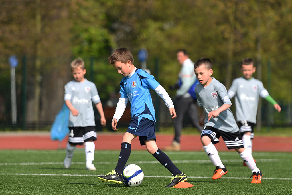 Sport i zabawa w IV edycji turnieju piłkarskiego ŻAK-CUP