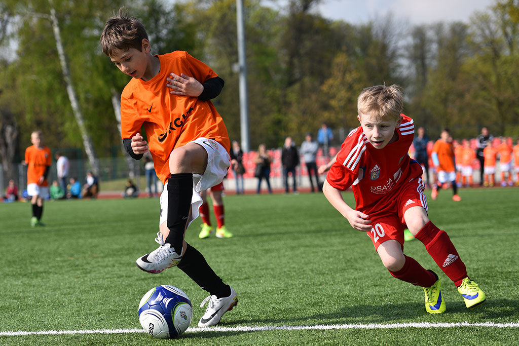 Sport i zabawa w IV edycji turnieju piłkarskiego ŻAK-CUP