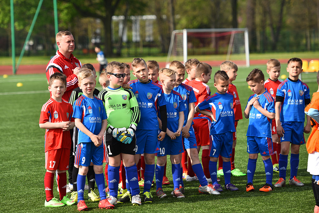 Sport i zabawa w IV edycji turnieju piłkarskiego ŻAK-CUP