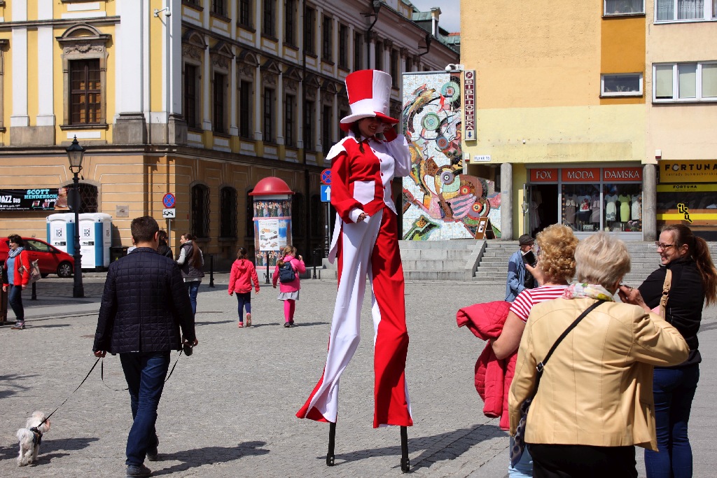 Legniczanie wzięli udział w spacerze historycznym po mieście