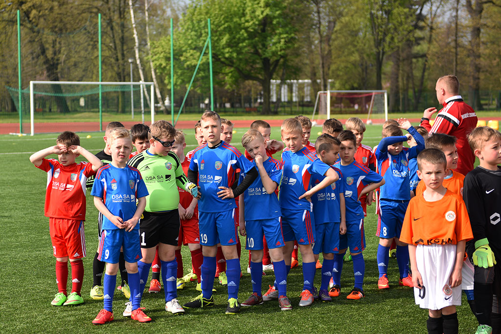 Sport i zabawa w IV edycji turnieju piłkarskiego ŻAK-CUP